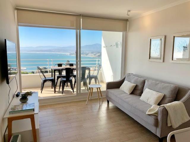 Nuevo, Vista Al Mar - Costa De Montemar